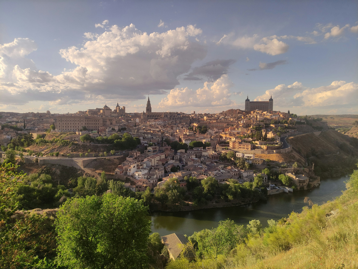 Toledo y el río Tajo vistos desde un mirador